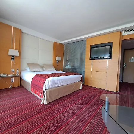 Le Churchill & Hotell 4*