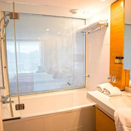 Le Churchill & Hotell 4*