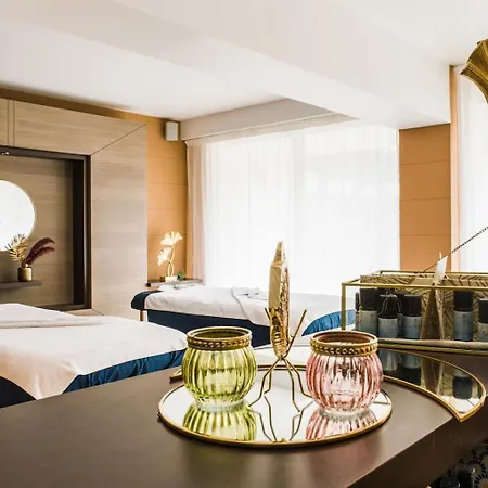 Le Churchill & Hotell 4*
