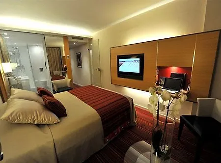 Le Churchill & Hotell Carnac